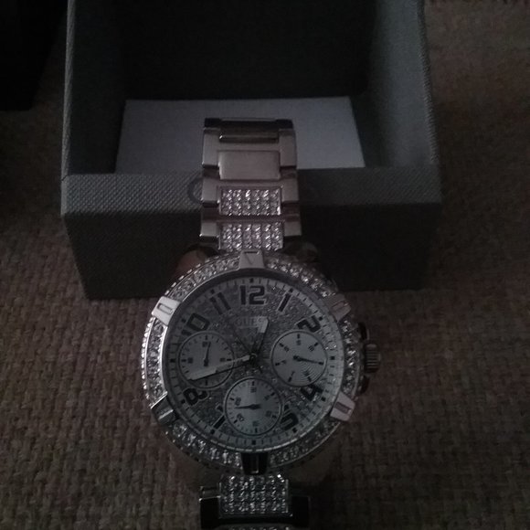 Guess Watch - Picture 4 of 4